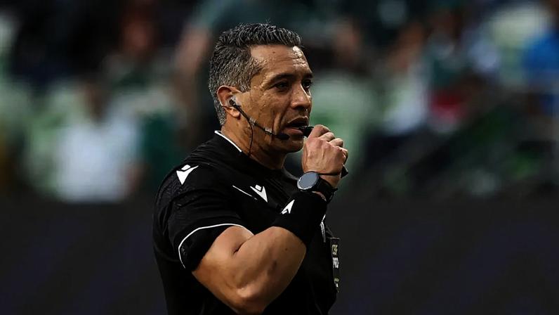 Árbitro Felipe Fernandes de Lima apitou a vitória do Palmeiras contra a Chapecoense