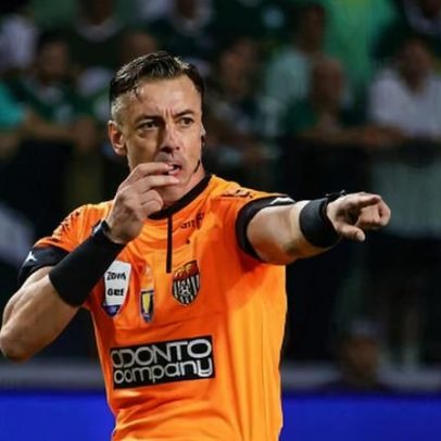Árbitro Raphael Claus faz estreia na Copa em Espanha x Arábia Saudita