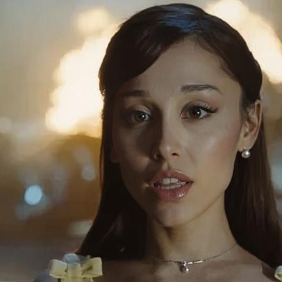 Ariana Grande quebra recorde com estreia de novo single na parada dos EUA