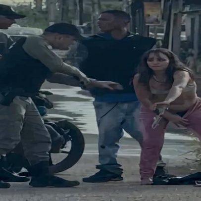 Presa com arma oculta relata suspeita de gravidez