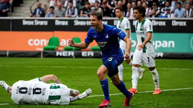 Arthur Chaves, zagueiro brasileiro, comemora gol marcado sobre o Borussia Mönchengladbach