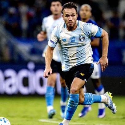 Grêmio anuncia saída de Arthur após impasse na renovação