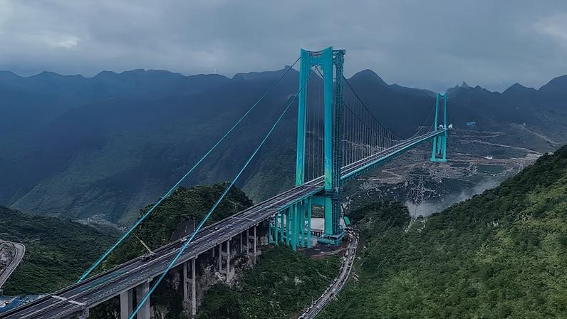 A China possui a maior quantidade das pontes mais altas do mundo; conheça outras pontes