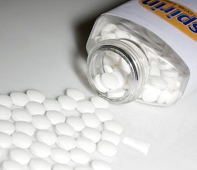 Estudo esclarece uso de aspirina após colocação de stent