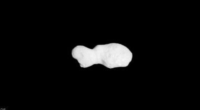 Asteroide em formato de amendoim: NASA monitora corpo instável com água