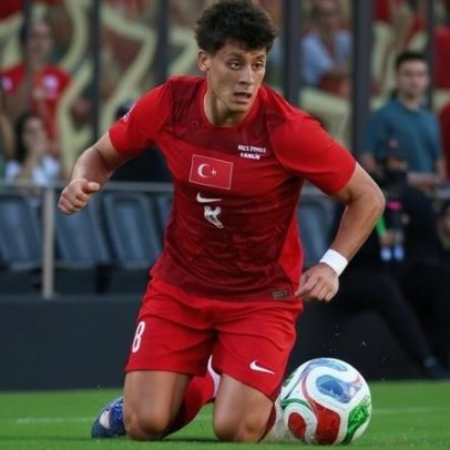 Turquia aposta em jovens diante da Austrália no Grupo D da Copa