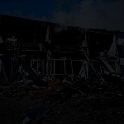 Drone russo atinge fábrica de alimentos em Kiev; pelo menos 4 mortos
