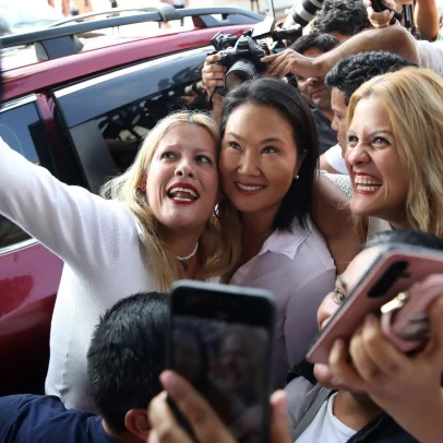Fujimori lidera Peru; encerra processamento de atas; decisão depende da Justiça