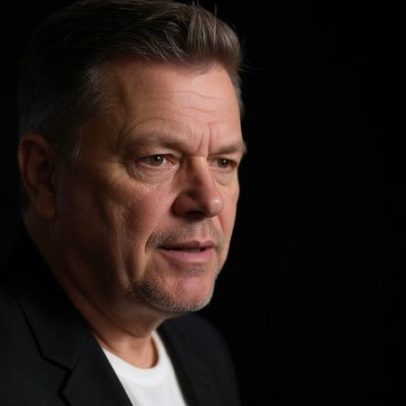 Matt Damon diz que carreira afetou convívio com as filhas