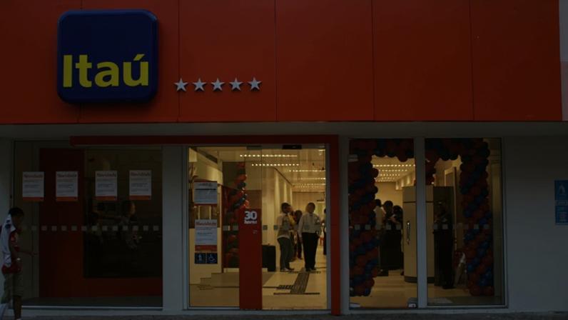 Itaú fachada