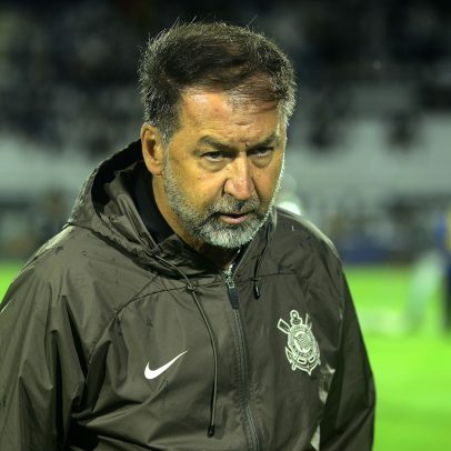 Augusto Melo é expulso do Corinthians