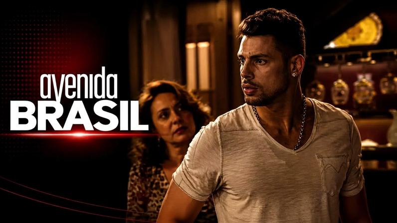 Avenida Brasil: Jorginho desconfia de Nina, vê transformação de Carminha e exige respostas sobre segredo da mãe
