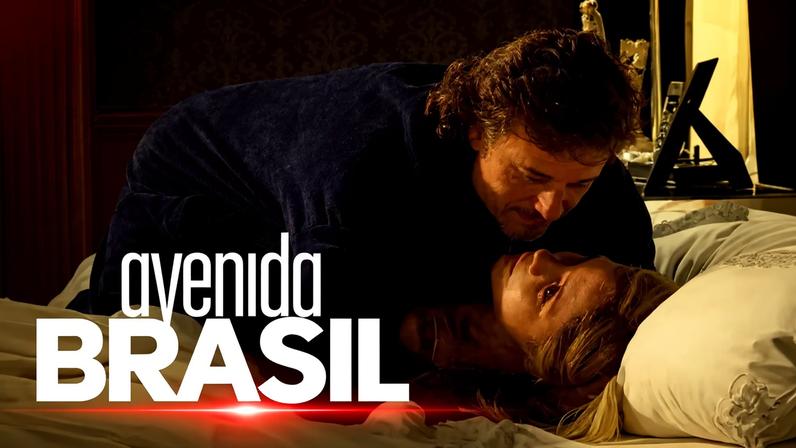 Avenida Brasil: Max e Carminha se arriscam, transam na cama de Tufão e Nina quase flagra tudo