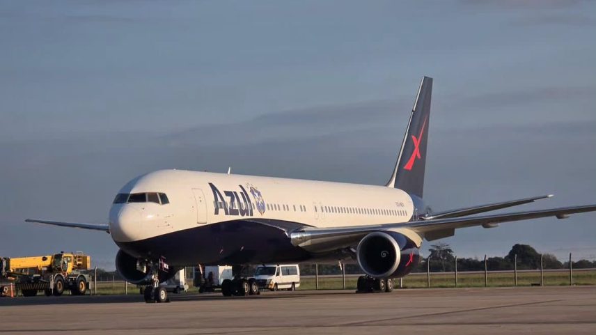 Seleção Brasileira embarca para a Copa em avião de luxo avaliado em mais de R$1 bilhão