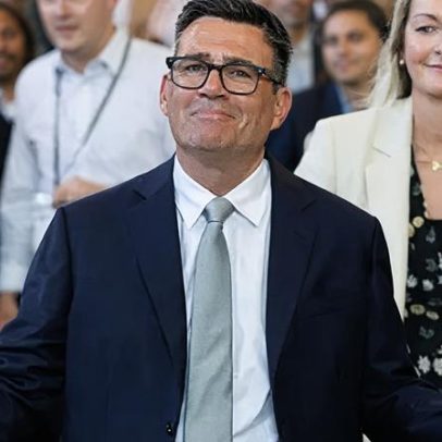 Labour: MPs avaliam desafio de liderança para impedir ascensão de Burnham
