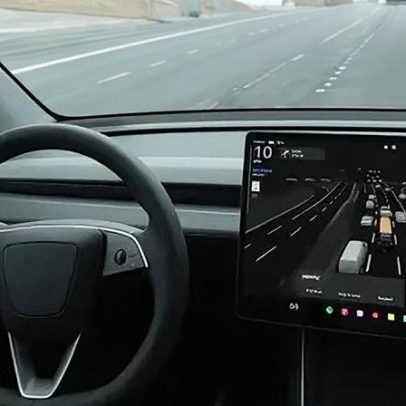 Acidente com Tesla que matou mulher está sob investigação federal