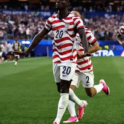 Estados Unidos vencem Paraguai na estreia da Copa do Mundo em Los Angeles