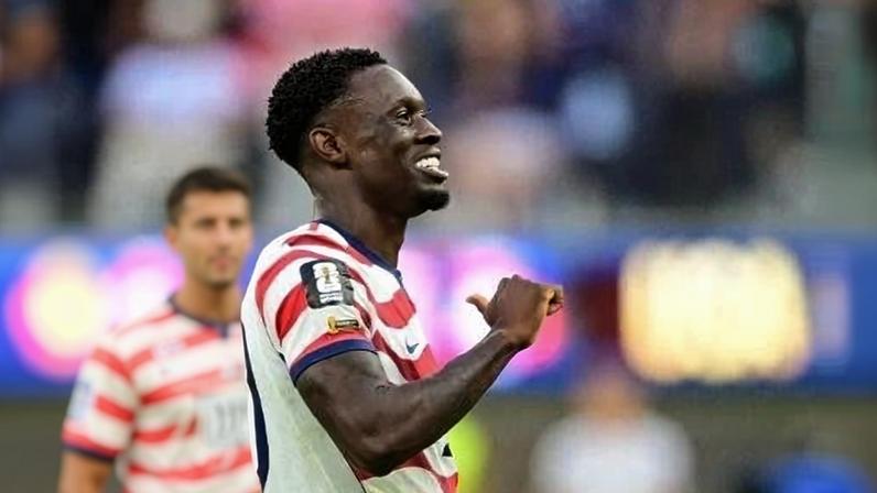 Balogun, dos Estados Unidos, comemora gol contra o Paraguai na Copa do Mundo