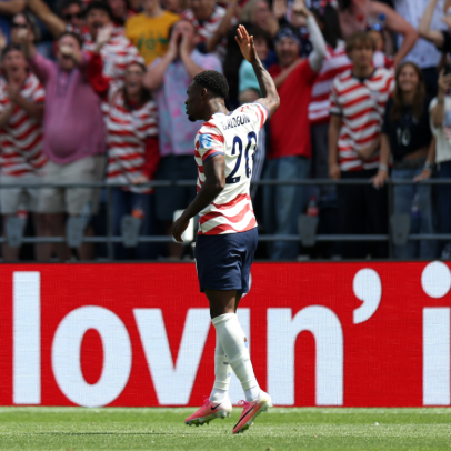 EUA batem Austrália, seguem 100% na Copa e garantem classificação  
