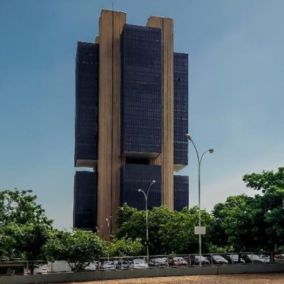 Probabilidade de inflação superar teto da meta sobe de 30% para 79%, diz BC
