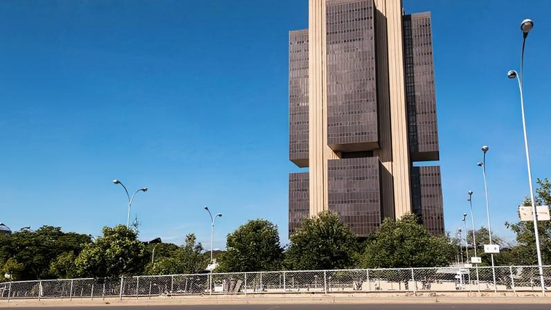 Banco Central adota cautela diante da inflação inercial, diz gestor