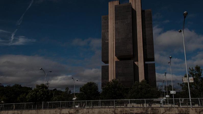 Copom corta Selic para 14,25%, freia apostas em novas quedas