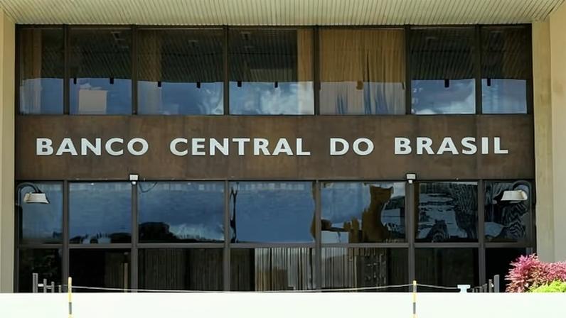 Pela proposta da PEC, Banco Central poderá realizar concursos públicos e reajustar salários usando suas próprias receitas, sem depender do Orçamento da União