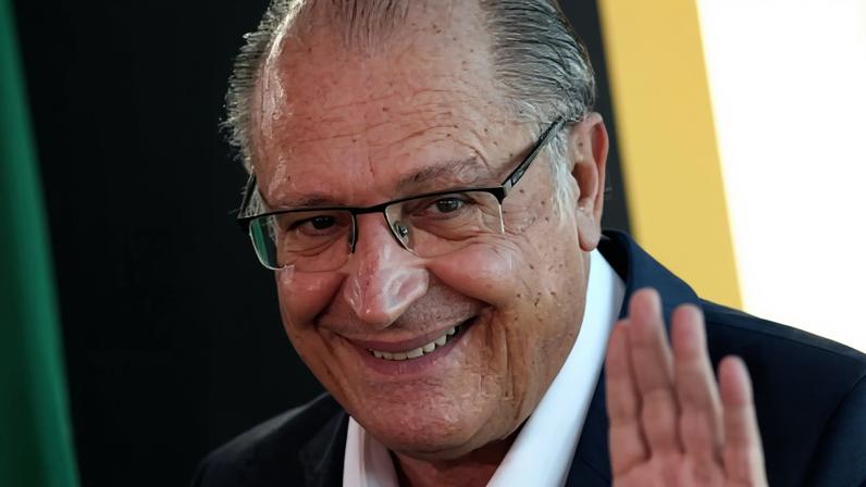 Band ousa e tenta debate com candidatos a vice-presidente nas eleições