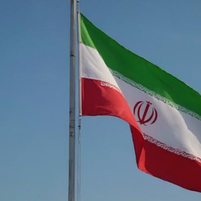 Irã apoia Hezbollah e mantém acordo de paz incerto