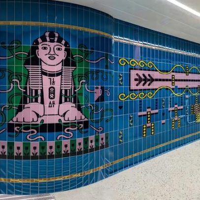 Metrô de Londres recebe banheiros públicos com arte e design