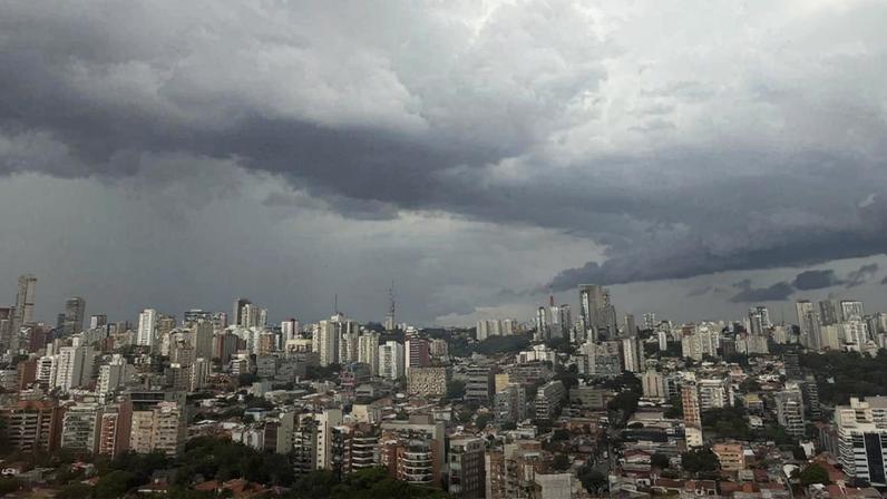 Com temporais, SP segue sem alertas da Defesa Civil após ataque hacker