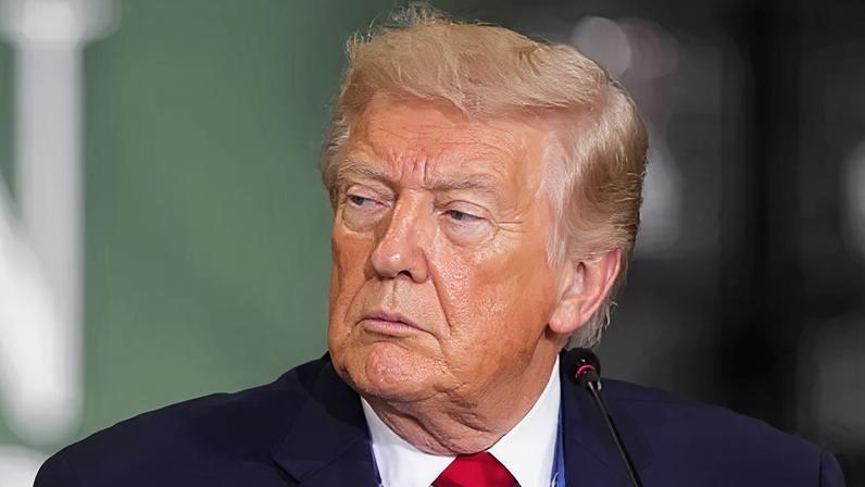 Trump encerra entrevista na NBC após discussão sobre eleição fraudulenta