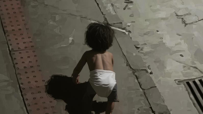Imagem colorida de bebê de aproximadamente um ano