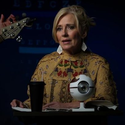 Beth Moore analisa cultura de celebridades cristãs e erros da igreja