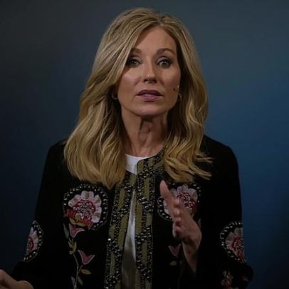 Beth Moore acusa SBC de priorizar proteger o púlpito de mulheres sobre abuso