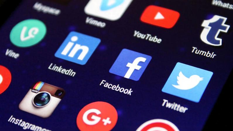 Brasília (DF - Artistas e jornalistas defendem remuneração de conteúdo por big techs. Pagamento é um dos pontos mais polêmicos do PL das Fake News.