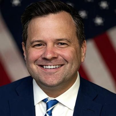Trump indica ferrenho defensor para diretor de Inteligência Nacional