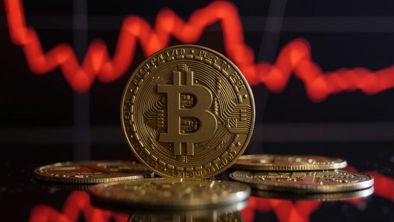 bitcoin com graficos vermelhos de queda