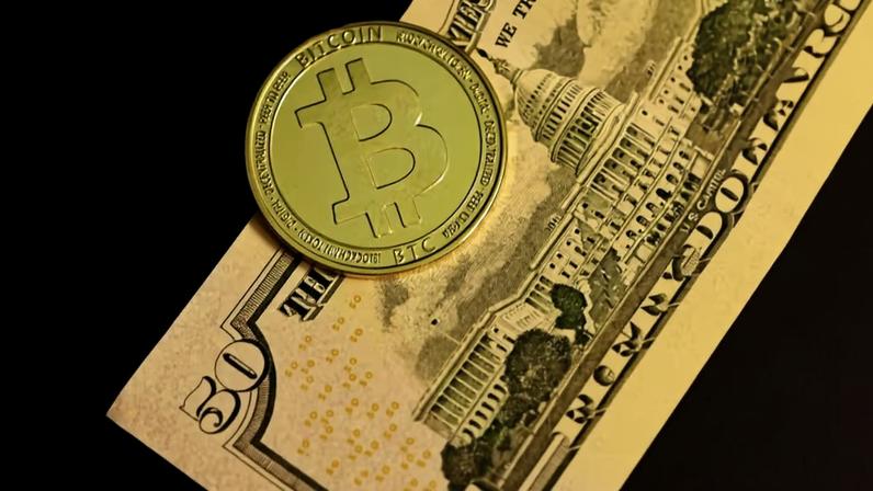 Representação do bitcoin — Foto: Kanchanara/Unsplash