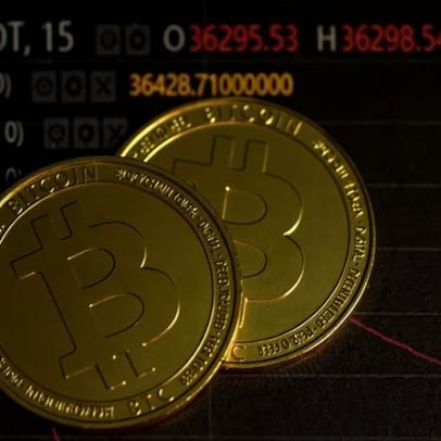 Bitcoin cai para US$ 61 mil com inflação dos EUA