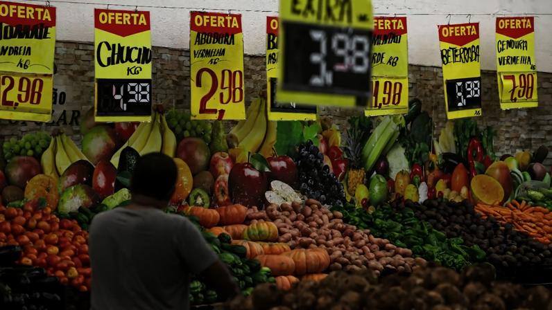 Frio pode elevar preços de frutas e legumes em MG, afirma especialista