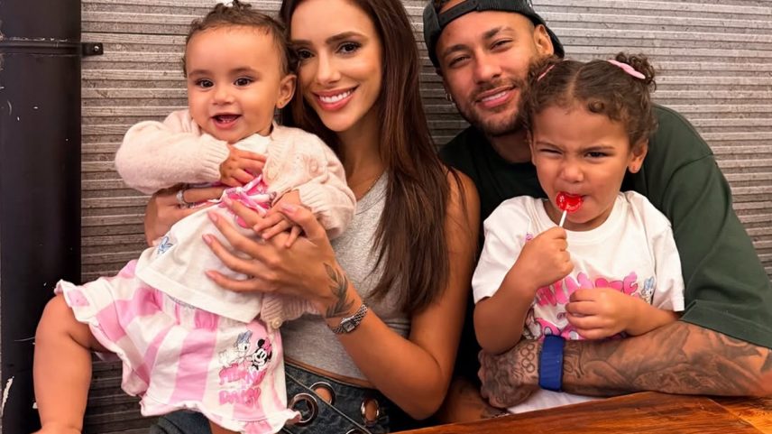 Família de Neymar ficará em mansão luxuosa durante a Copa. Veja fotos