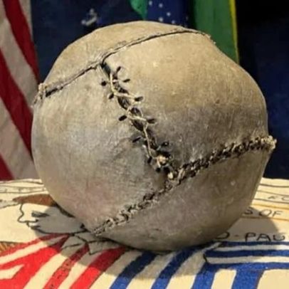Brasil x Escócia: a bola de futebol mais antiga do mundo estará no jogo