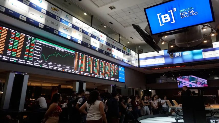 Ibovespa sofre com pressão externa e inflação nos EUA