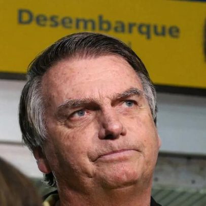 Moraes determina depor de Bolsonaro à Polícia Civil sobre arma apreendida