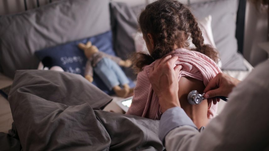 Crianças são mais vulneráveis a doenças respiratórias
