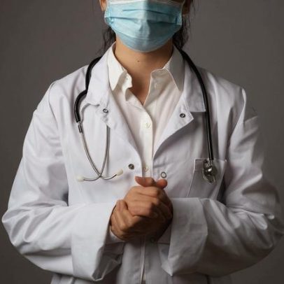 CFM lança IA para detectar falsos médicos e empresas de fachada