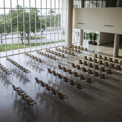 Brasil Novo homologa licitação de R$ 36,4 mil para mobiliar auditório municipal