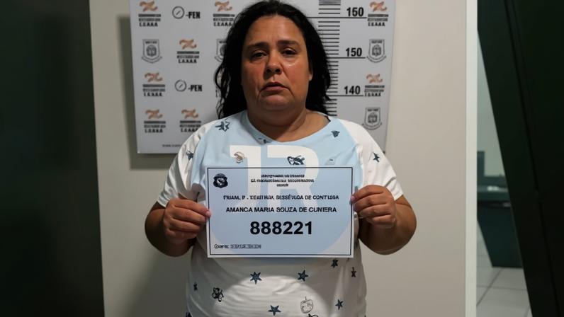 Amanda Maria Souza de Oliveira, presa por estelionato e falsa identidade.