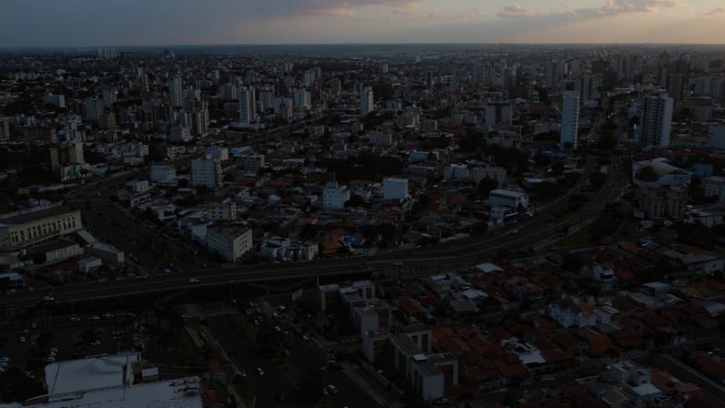 Cidade do triângulo mineiro recebeu incremento de mais de 100 mil novos moradores